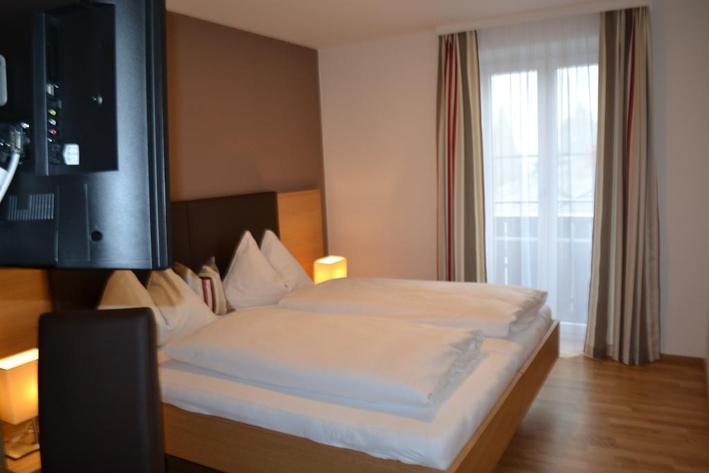 Hotel Gasthof Tirolerwirt Bischofshofen Room photo